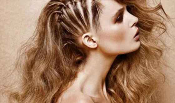 Styling păr lung la domiciliu