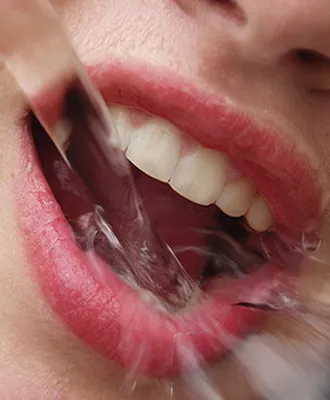 Ingrijirea buzelor la domiciliu, în mijloacele și metodele de iarnă și de vară