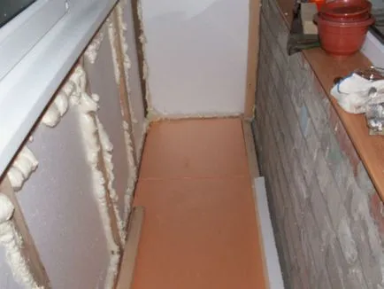 Winterizing un balcon sau loggie în interiorul mâinile spumă - tehnologie și alte caracteristici