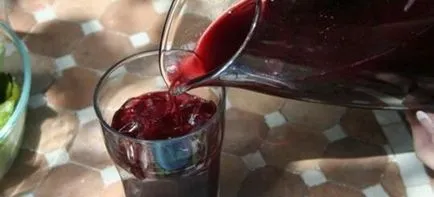 Vin de coacăz negru în casă