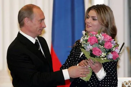 Vladimir Putin - biografia, viața personală, fotografie, cariera, vârstă, politica și cele mai recente știri în 2017 (Vladimir Putin și Alina Kabaeva) Vladimir Putin - biografia, viața personală, fotografie, cariera, vârstă, politica și cele mai recente știri 2017