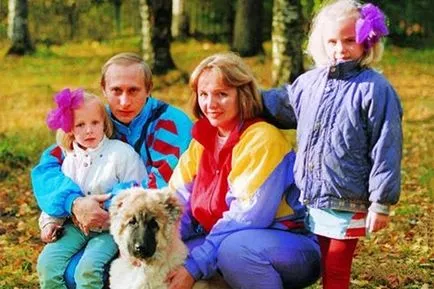 Vladimir Putin - biografia, viața personală, fotografie, cariera, vârstă, politica și cele mai recente știri în 2017 (părinții Putin) Vladimir Putin - biografia, viața personală, fotografie, cariera, vârstă, politica și cele mai recente știri 2017