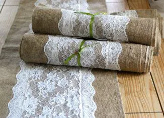 tesatura panza arata ca, diferit de pânză groasă (Hessian) tesatura panza arata ca, spre deosebire de pânză groasă de sac