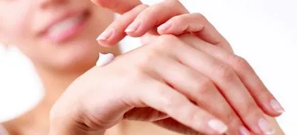 O cremă de mâini hrănitoare bună - crema pentru maini (o parte din) O crema de mână bună hrănitoare - crema pentru maini