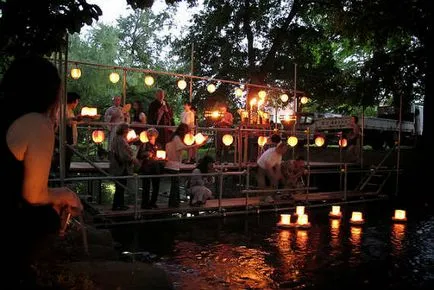 Festivalul japonez Obon - comemorare în japoneză! (Japanese) Festivalul japonez Obon - comemorare în japoneză!