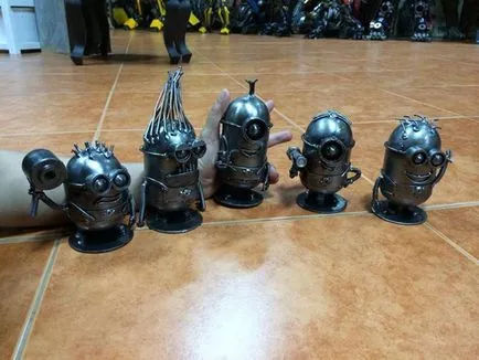 Halk, Chaki și alte personaje iconice din metal, umkra (resturi) Halk, Chaki și alte personaje iconice din metal, umkra