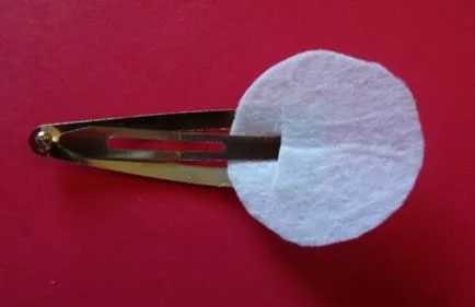 Clip kanzashi propria clasă mâinile de master pentru a crea o floare cu două straturi