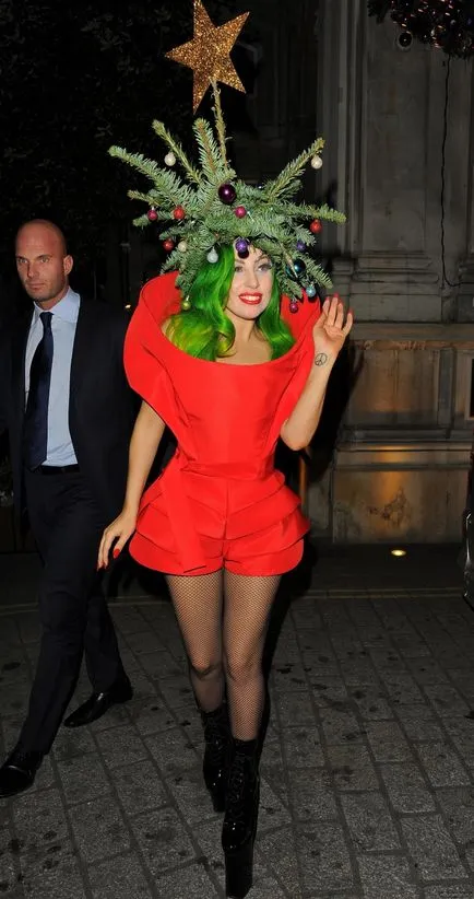 19 formează flamboaiant Lady Gaga, dovedind că ea era de pe altă planetă, umkra (Eider) 19 forma flamboaiant Lady Gaga, dovedind că ea a fost de pe alta planeta, umkra