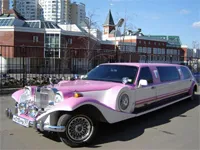 Chirie o limuzină Excalibur Phantom