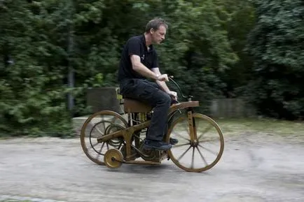 Daimler-Benz (Daimler-Benz) - producătorul auto german