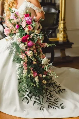 buchet de mireasa cu panglici în stil Ombre, pe de o parte, cascade și meniurile - o mulțime de fotografii (Ombre) buchet de mireasa cu panglici în stil Ombre, pe de o parte, cascade și picătură - o mulțime de fotografii