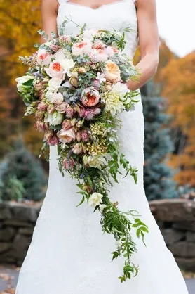 buchet de mireasa cu panglici în stil Ombre, pe de o parte, cascade și picătură - o mulțime de fotografii (buchet de mireasa) buchet de mireasa cu panglici în stil Ombre, pe de o parte, cascade și picătură - o mulțime de fotografii