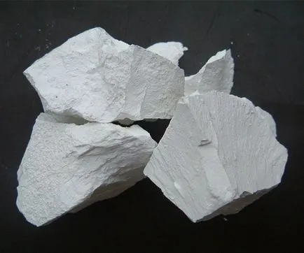Care este utilizarea de var nestins în țară, în horticultură ca formula contraincendiar fărâmițate (cerere) Care este utilizarea de var nestins în țară, în horticultură ca formulă stingeți, sol,