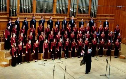 Ce este corul, și ceea ce nu este la unison, ca o colecție de cântece
