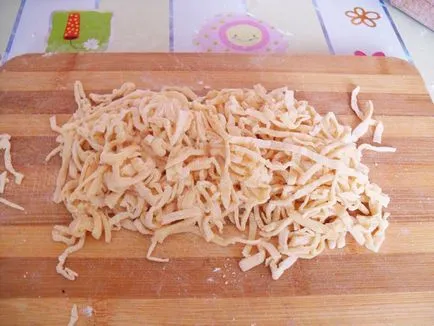 home-made tăiței cu carne de pui, cum să gătească, hozoboz - știm totul despre produsele alimentare (pui) home-made taitei cu carne de pui, cum să gătească, hozoboz - știm totul despre produsele alimentare