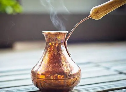 Oale și un turc - diferențele, Turk pentru cafea (spre deosebire de Dally ibrika) Oale și un turc - diferentele, Turk pentru cafea
