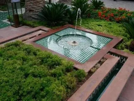 Fântâni în țară cu propriile mâini, de design fotografie (mâini) Fântâni în țară cu mâinile lor proprii, fotografie de design