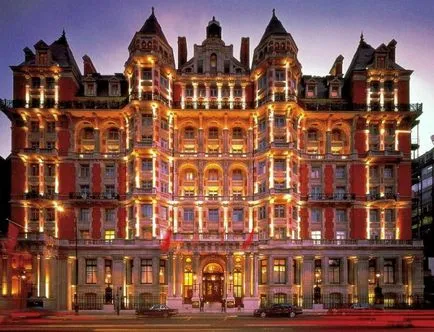 Cum să rezervați propriul hotel de