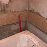Cum de a lipi gresie pe perete corect