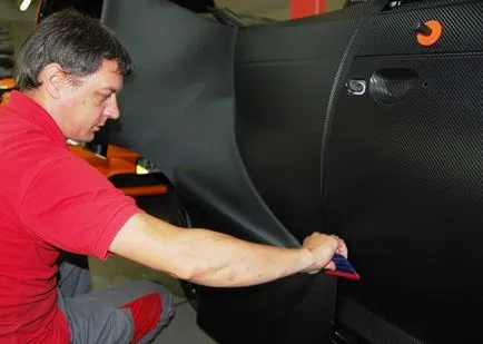 Cum pentru a lipi de film carboxilic pe corpul din plastic și auto (video)