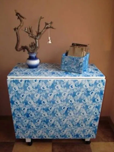 Cum de a actualiza mobilier vechi cu propriile sale mâini (cum să actualizeze mobilier vechi cu propriile sale mâini. Pentru a actualiza mobilier vechi cu mâinile.) Cum de a actualiza mobilier vechi cu propriile sale mâini