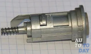 Cum de a schimba cilindrul de blocare a aprinderii (larvă) Cum se schimbă dopul cilindrului de închidere