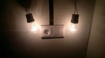 Cum se conectează comutatorul de pe soclu 1