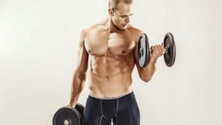 Cum să se agită mâinile pe bar sau mreana și dumbbell