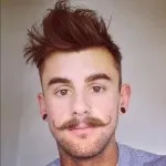 Cum să taie mustață