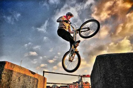 Cum sa sara pe bicicleta sare tehnici de bază și de formare pentru a sări bunny hop