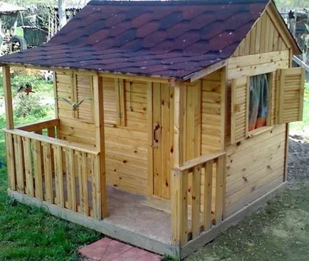 Cum sa faci un Playhouse pentru copii în țară cu propriile mâini