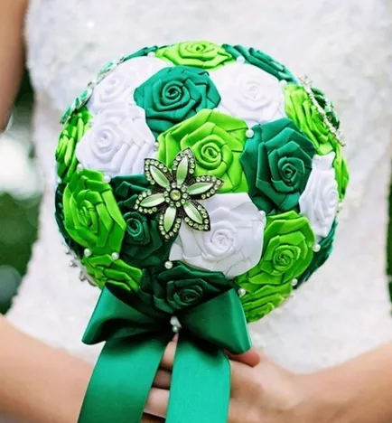 Cum sa faci un buchet de mireasa de panglici de satin cu mâinile lor (modul de a face un buchet de mireasa de panglici de satin, cu mâinile lor a crescut pas cu pas clasa Wizard) Cum sa faci un buchet de mireasa de panglici de satin cu mâinile lor