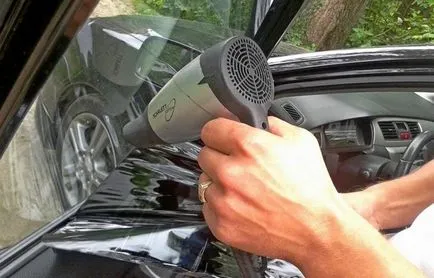 Cum de a elimina nuanța de sticlă le eliminați lipici