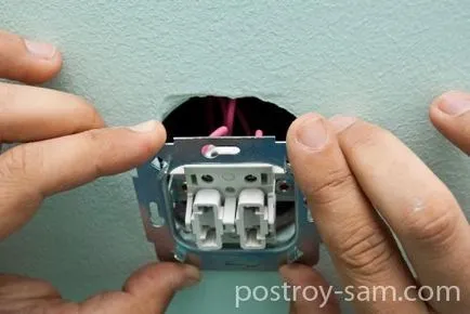 Cum se instalează un comutator dublu