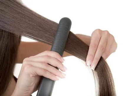 Cum de a indrepta parul, indreptare keratină la domiciliu (cum pentru a îndrepta părul îndreptare de cheratina de acasă păr de îngrijire pieptene Pro Contra utjuzhkom chimice brazilian) Cum de a indrepta parul, indreptare cheratină la domiciliu