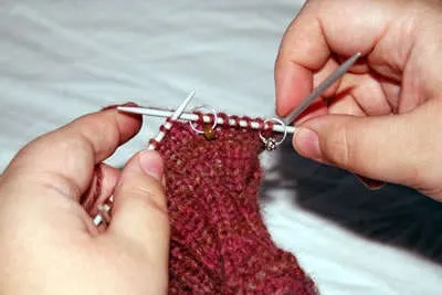 Cum să tricot cu un deget pană degetul mare (pană) Cum să tricot cu un deget degetul mare pană