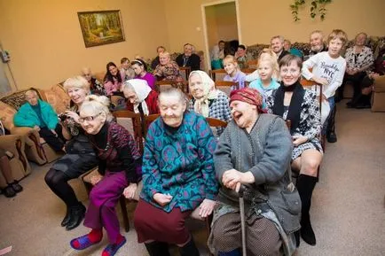 Cum să trăiască în vârstă în casele de bătrâni Romania (română) Cum să trăiască în vârstă în casele de ingrijire medicala, română