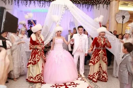 Kazahă obiceiurile și tradițiile kazahii de nunta (nunta) obiceiuri de nunta kazah și tradițiile kazahii