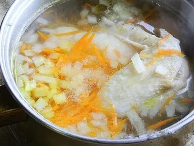 Tăiței acasă cu carne de pui