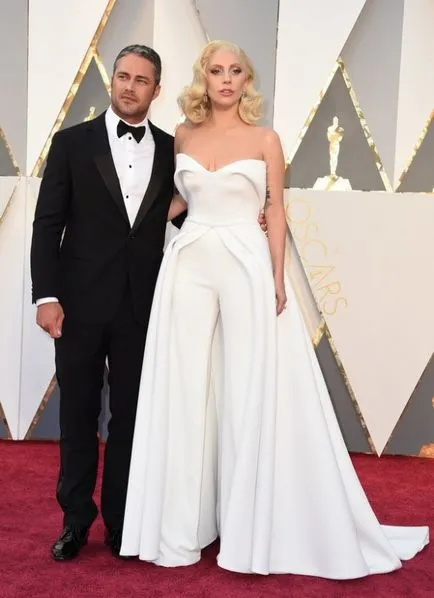 Lady Gaga și Taylor Kinney rupt înainte de nuntă, cele mai recente știri despre Lady Gaga (Kinney) Lady Gaga și Taylor Kinney rupt înainte de nuntă, cele mai recente știri despre lady gaga