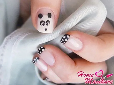Manichiura cu model panda pe unghii Foto & Video