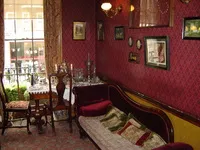 Muzeul Sherlock Holmes - o poveste care poate fi văzută la Muzeul, regulile de participare - cum să ajungă la