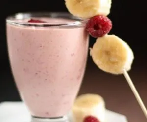cocktail lapte cu banane (simplu, cu înghețată) rețete