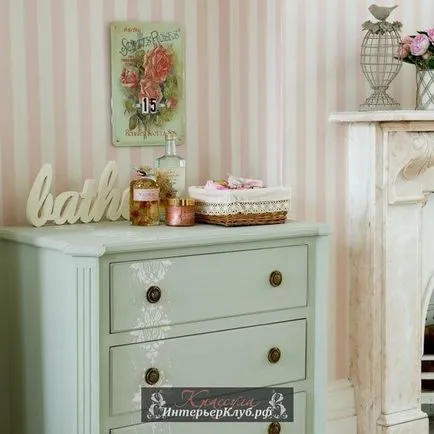 Scrierea pe perete în interiorul idei de decorațiuni interioare