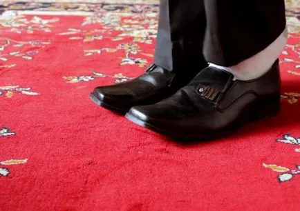 Câteva sfaturi eficiente cu privire la modul în care să se înmoaie rapid pantofi noi (mai mult) Câteva sfaturi eficiente cu privire la modul în care să se înmoaie rapid pantofi noi