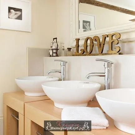Scrierea pe perete în interiorul idei de decorațiuni interioare
