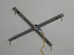 Sistemul de iluminare plafon stretch - Revizuirea de opțiuni de proiectare și a regulilor de instalare