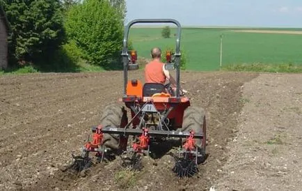 HILLERS de cartofi dimensiune disc, tractor