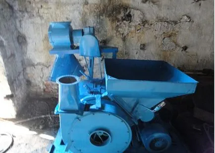 fabricație, macinatoare de caracteristici cu mâinile lor, toate echipamentele speciale
