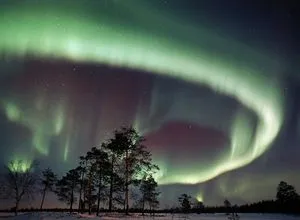De ce există aurora boreala, natura misterioasă a lumii invizibile (există) De ce există aurora boreala, natura misterioasă a lumii invizibile